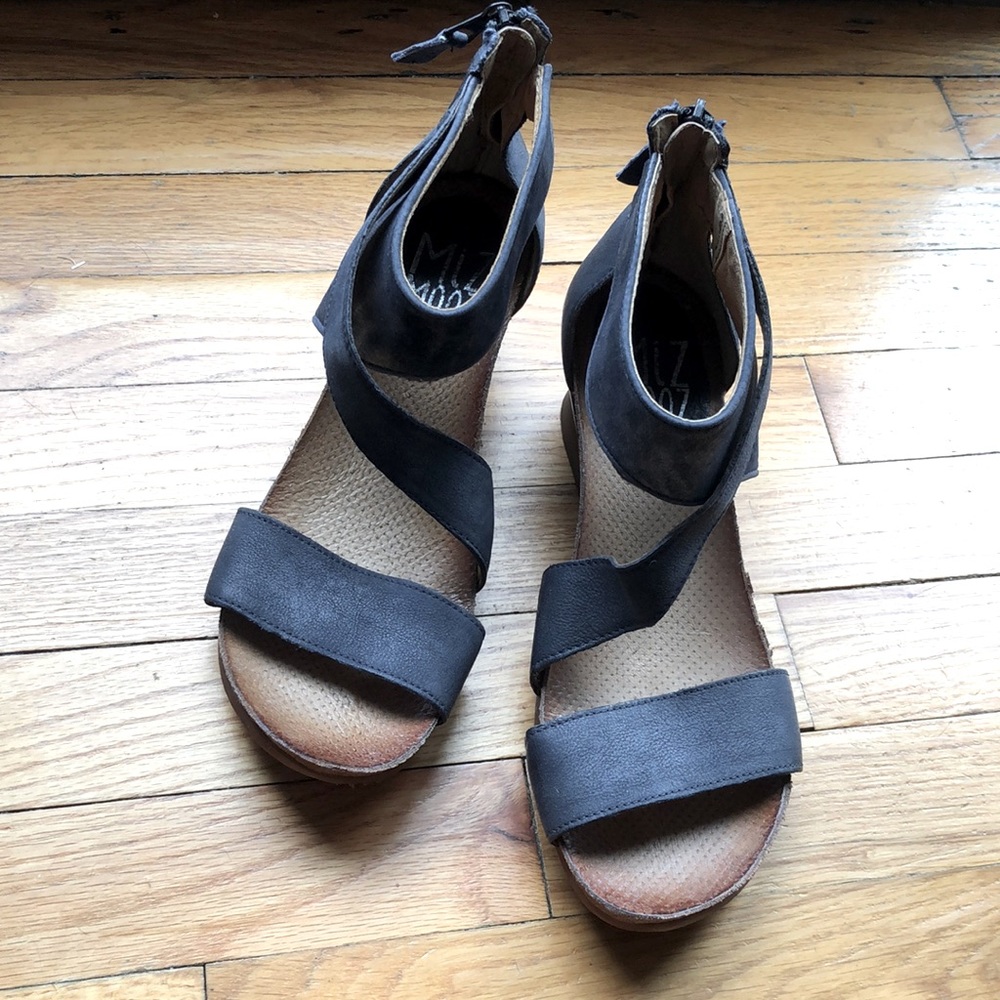 Miz Mooz Molly Midnight (Navy) wedges size 39